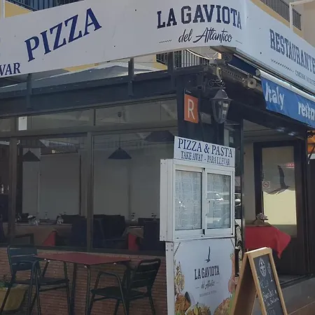 Playa De La Arena Puerto de Santiago