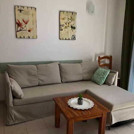 Playa De La Arena Puerto de Santiago