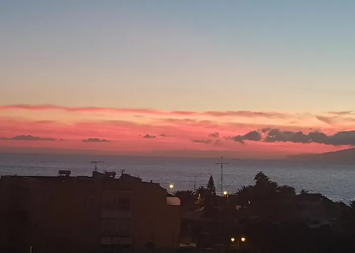 Playa De La Arena Puerto de Santiago