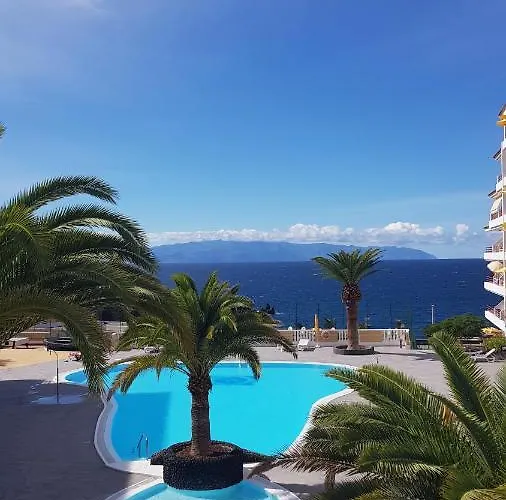 Playa De La Arena Puerto de Santiago